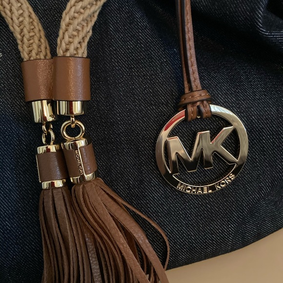 Large Drawstring Tote - Picture 2 of 3